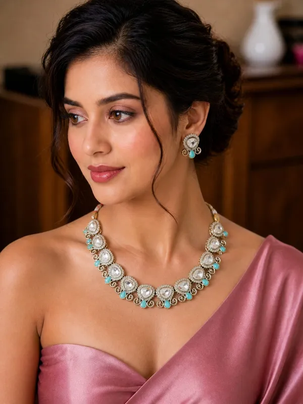 Elegant_Kundan_Polki-Inspired_Statement_Necklace_Set