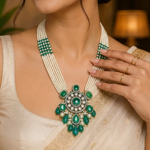 Sabyasachi_inspired_royal_family_Green_Gemstone_&_Pearl_Pendant_Rani_Har_(Moissanite_Kundan_with_doublet_stones_pearls)