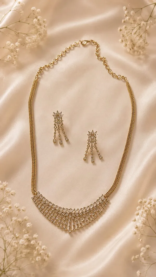 Teardrop-Shaped_Pendant_Necklace_with_Matching_Earrings