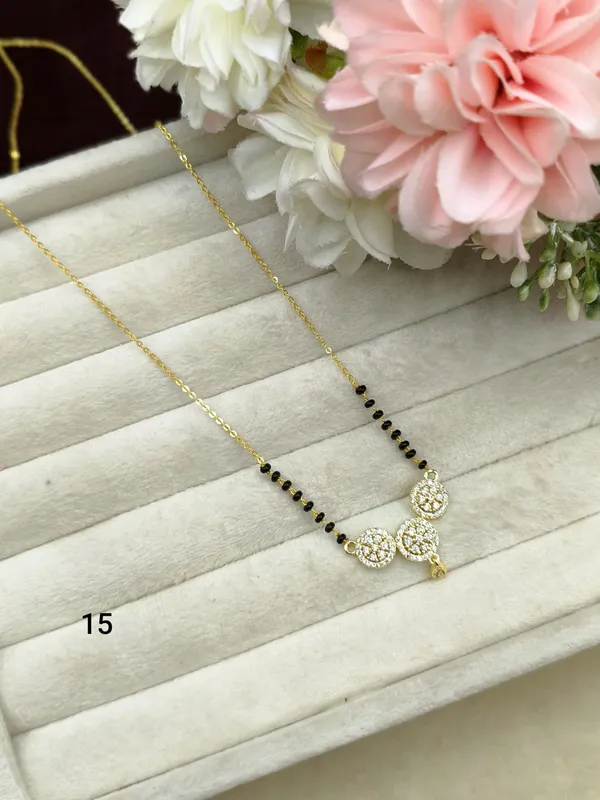 Elegant_Mangalsutra_with_Triple_Pendant_Design