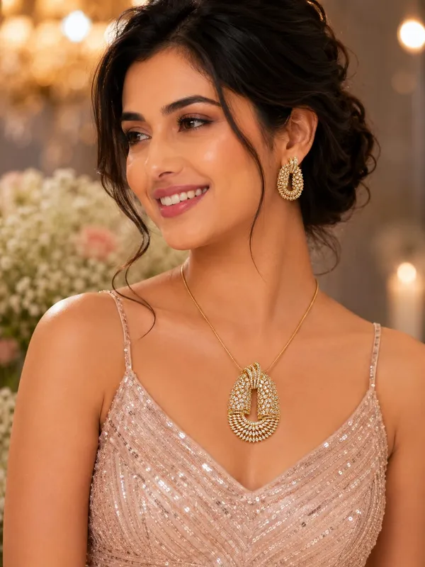 Oval_Pendant_Necklace_with_Matching_Earrings