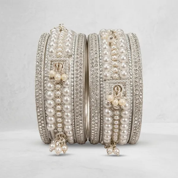 Silver_Brass_Metal_Pearl_Embellished_Bangles_Set_For_Women