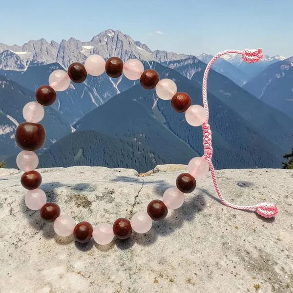 RED_SANDAL_WOOD_&_ROSE_QUARTZ_BRACELET