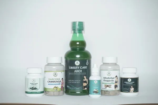 Ayurvedic_Weight_Management_Combo_Pack_With_Juice_And_Supplements