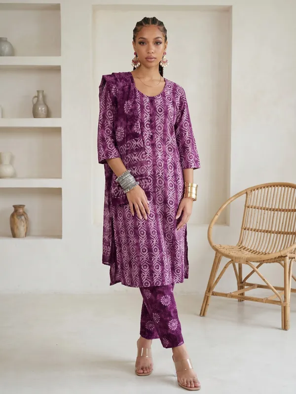 Purple_Bandhani_Print_Cotton_Kurta_Set_For_Women