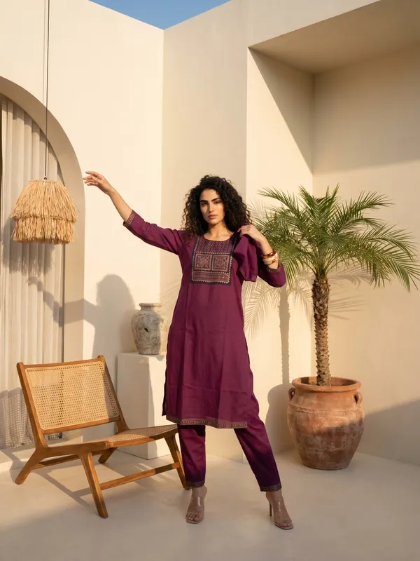 Purple_Embroidered_Kurta_Set_For_Women
