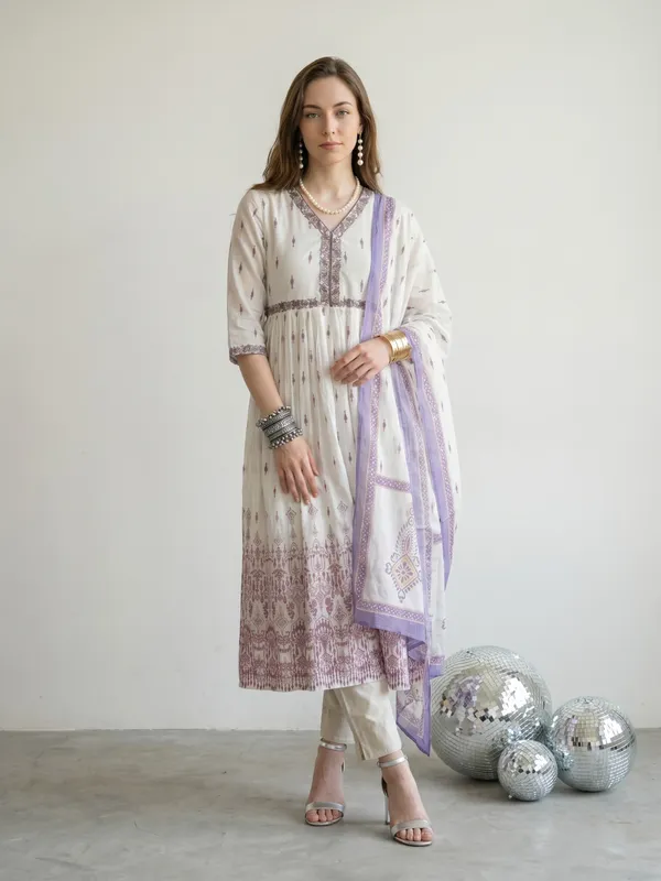 White_Embroidered_Anarkali_Kurta_Set_With_Dupatta_For_Women