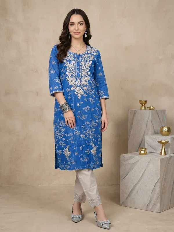 Blue_Floral_Printed_Cotton_Kurta_Set_For_Women