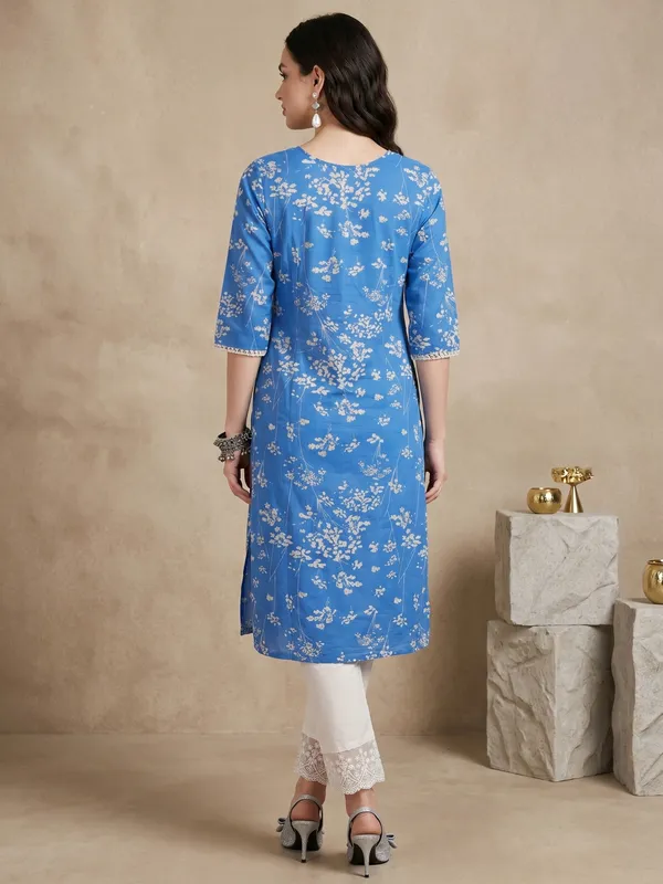 Blue_Floral_Printed_Cotton_Kurta_Set_For_Women