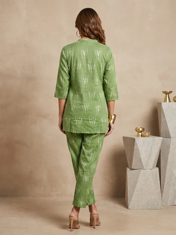 Green_Ikat_Print_Cotton_Co-Ord_Set_For_Women