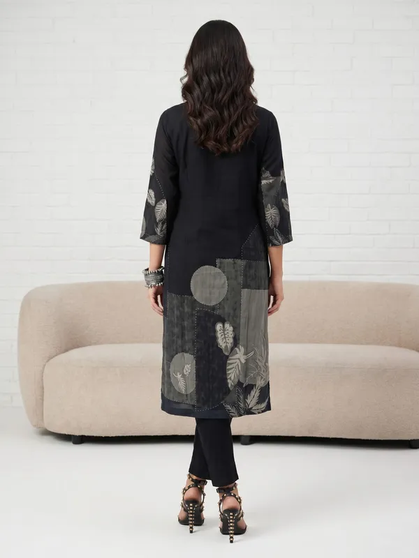 Black_Floral_Print_Sheer_Overlay_Pure_Crepe_Kurta_Set_For_Women