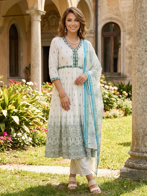 White_Cotton_Floral_Embroidered_Anarkali_Kurta_Set_For_Women
