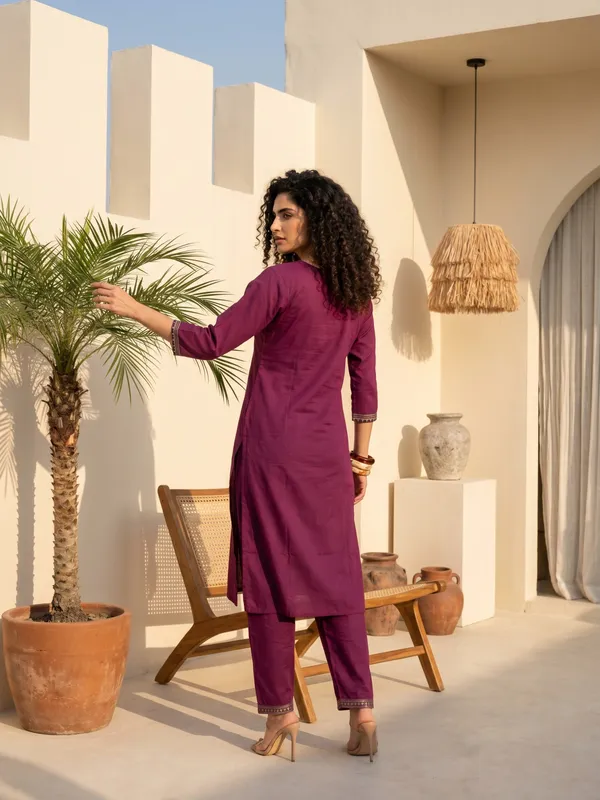 Purple_Embroidered_Kurta_Set_For_Women