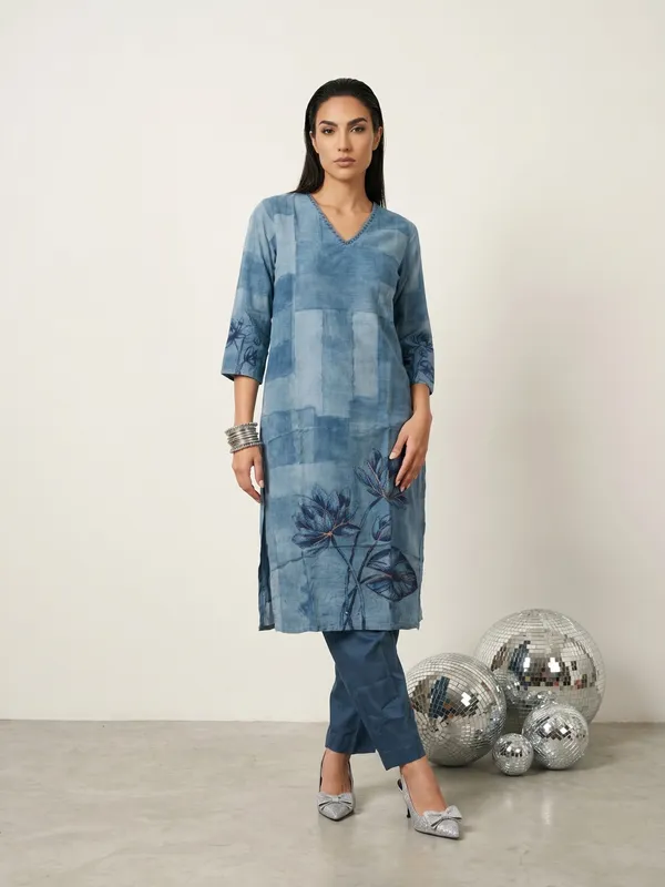 Pellini_Blue_Crepe__Printed_Tunic_With_Matching_Pants_And_Dupatta_Set