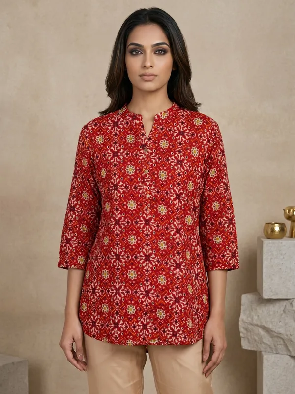 Red_Floral_Print_Cotton_Short_Kurta_For_Women