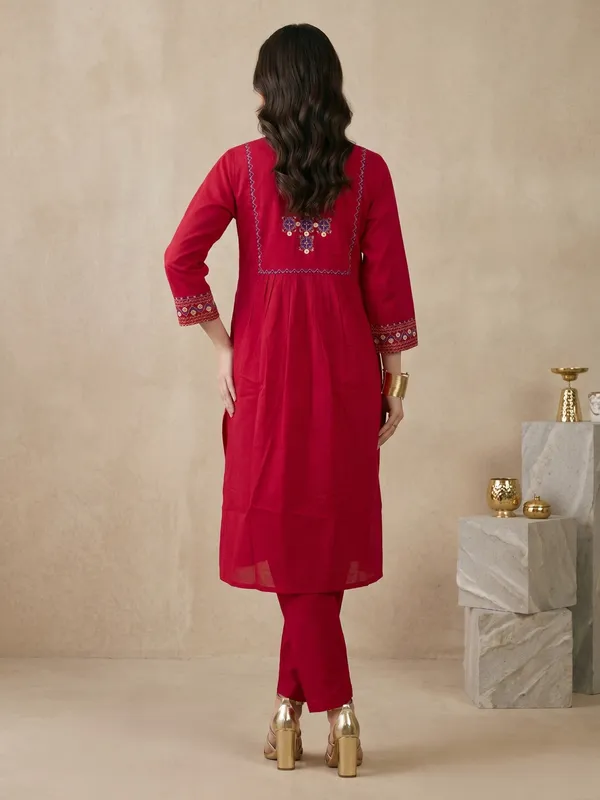 Red_Embroidered_Kurta_Set_For_Women