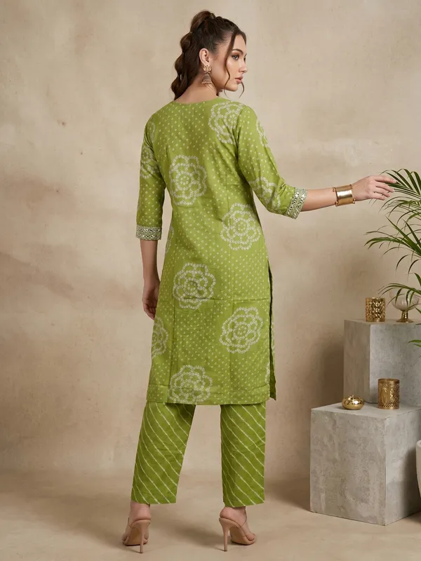 Green_Printed_Cotton_Kurta_Set_For_Women