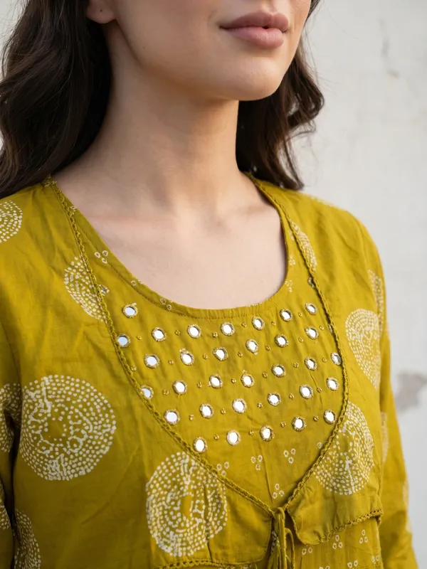 Green_Yellow_Block_Print_Cotton_Kurta_Set_With_Jacket_For_Women