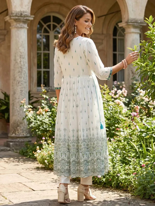 White_Embroidered_Anarkali_Kurta_Set_With_Dupatta_For_Women