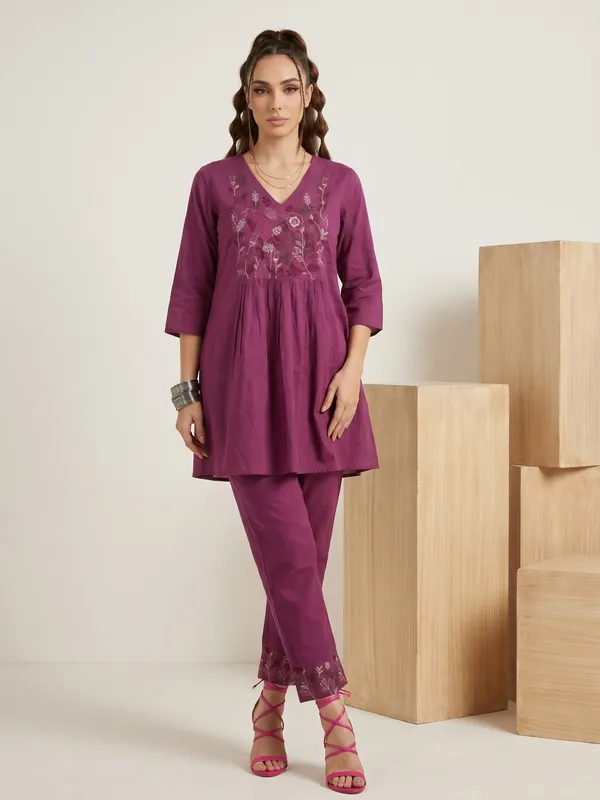 Purple_Embroidered_Cotton_Co-Ord_Set_For_Women