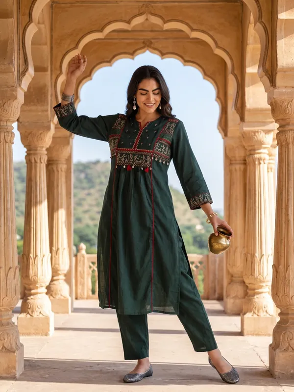 Pellini_Cotton_Embroidered_Kurta_Set_with_Dupatta