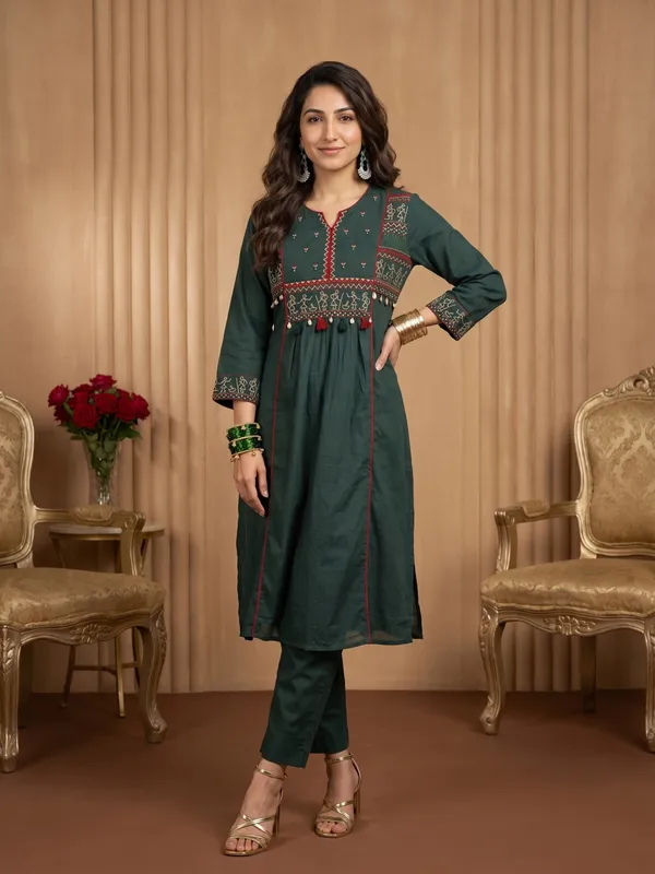 Pellini_Cotton_Embroidered_Kurta_Set_with_Dupatta