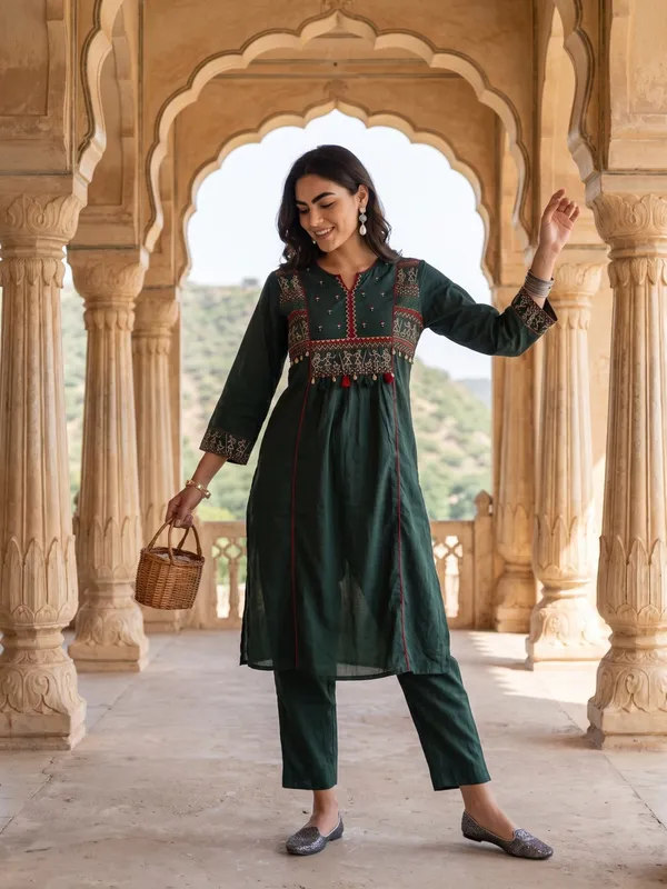 Pellini_Cotton_Embroidered_Kurta_Set_with_Dupatta
