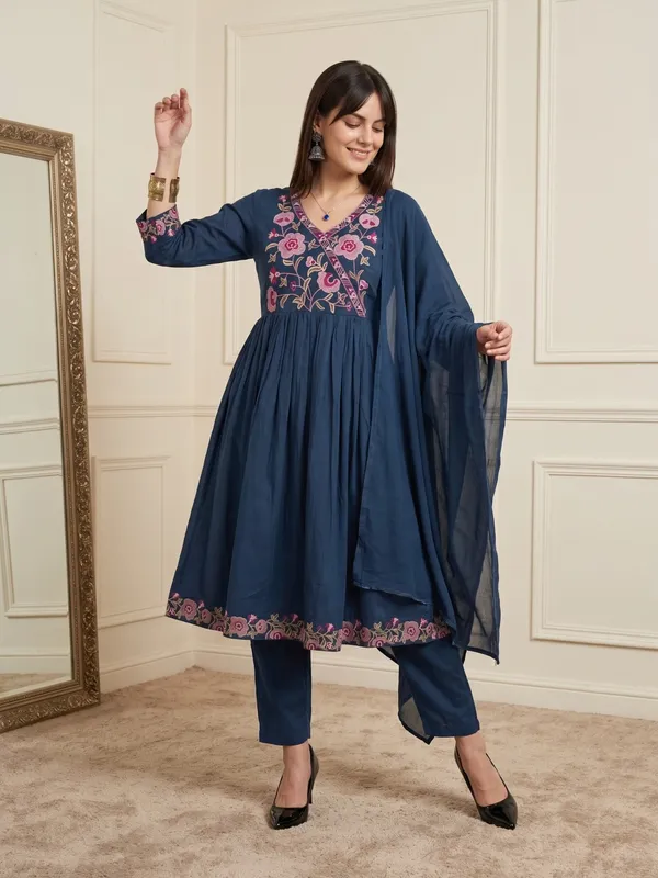 Pellini_Navy_Embroidered_Anarkali_Suit_Set