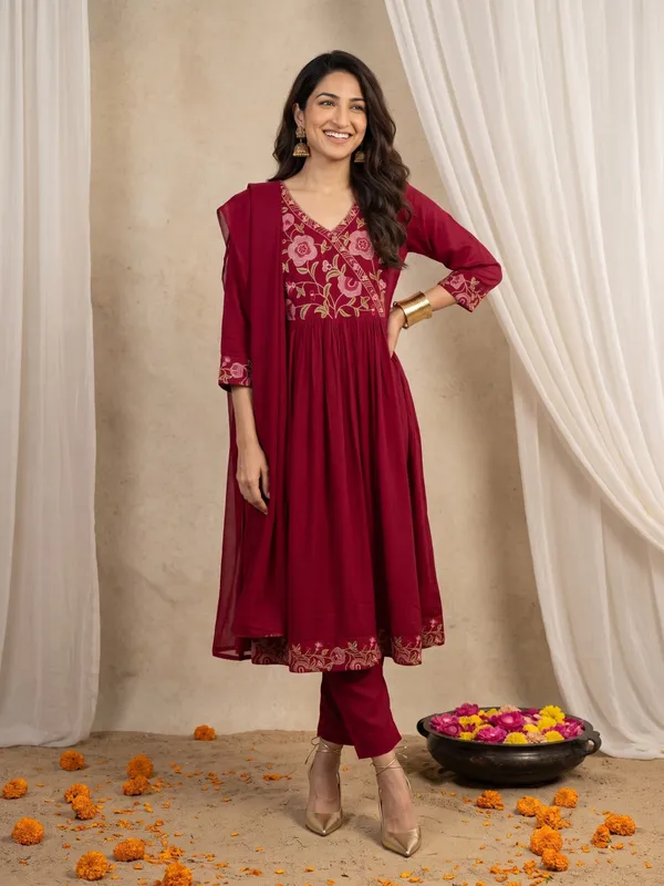 Pellini_Red_Embroidered_Anarkali_Suit_Set