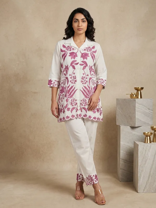 White_Cotton_Embroidered_Kurta_Pant_Set_For_Women