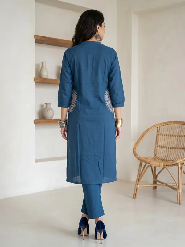 Blue_Cotton_Embroidered_Kurta_Set_For_Women