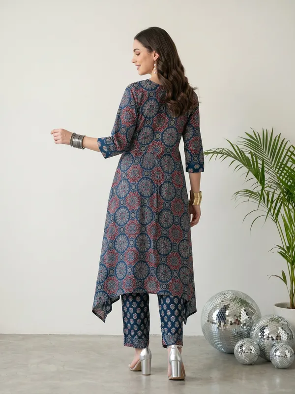 Navy_Blue_Printed_A-Line_Kurta_With_Matching_Pants_For_Women
