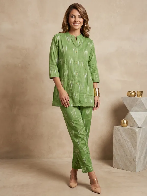 Green_Ikat_Print_Cotton_Co-Ord_Set_For_Women