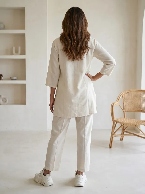 White_Embroidered_Floral_Cotton_Co-Ord_Set_For_Women