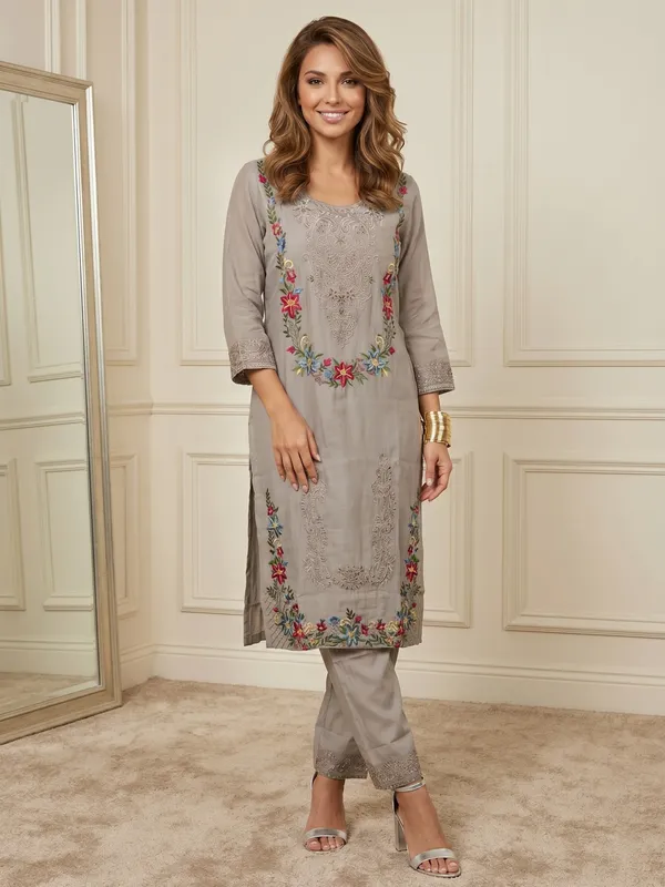 Grey_Embroidered__Kurta_Set_For_Women
