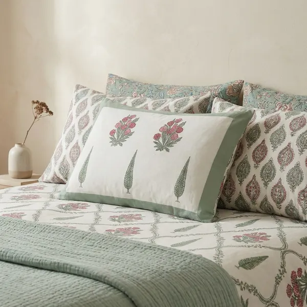 Gulab_Vatika_Pastel_Floral