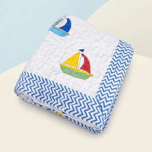 Sailboat_Design_(Blue_Zigzag_Border)