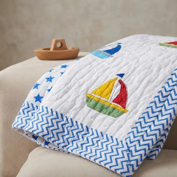 Sailboat_Design_(Blue_Zigzag_Border)
