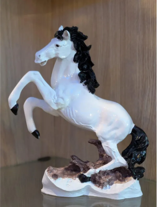Majestic_Rearing_Horse_Decorative_Showpiece