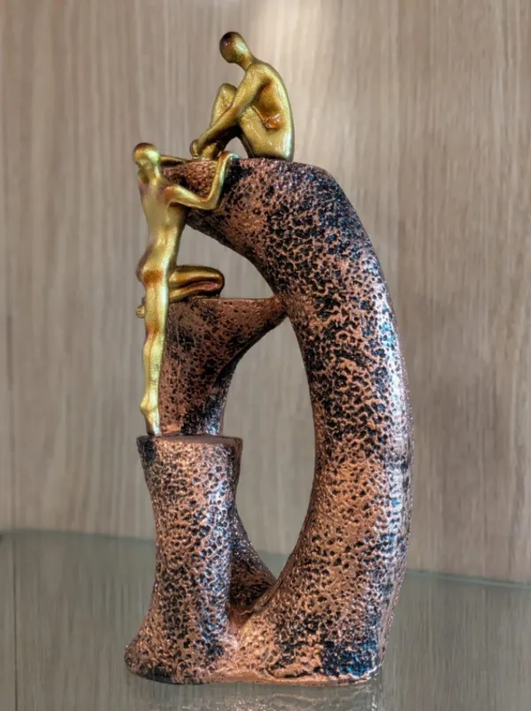 Abstract_Contemplation_Sculpture