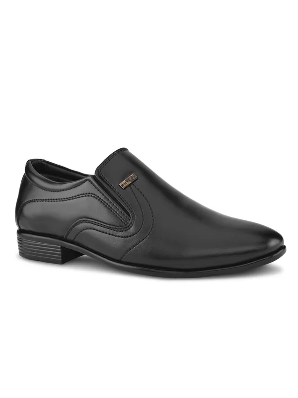 Black_Leather_Formal_Slip-On_Shoes_For_Men
