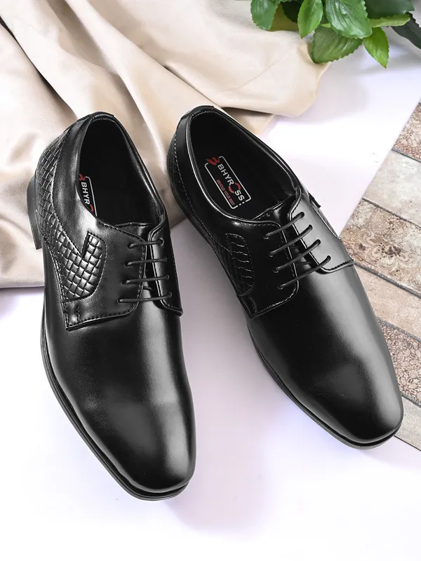 Black_Faux_Leather_Textured_Formal_Derby_Shoes_For_Men