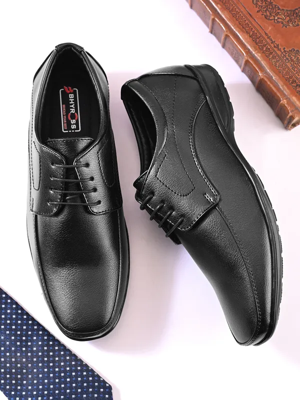 Black_Leather_Lace-Up_Formal_Derby_Shoes_For_Men
