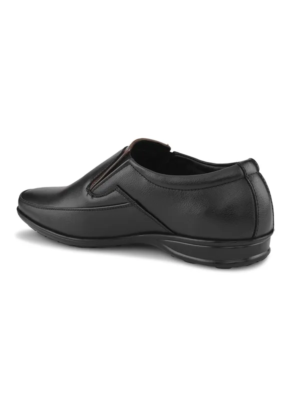 Black_Leather_Formal_Slip-On_Shoes_For_Men