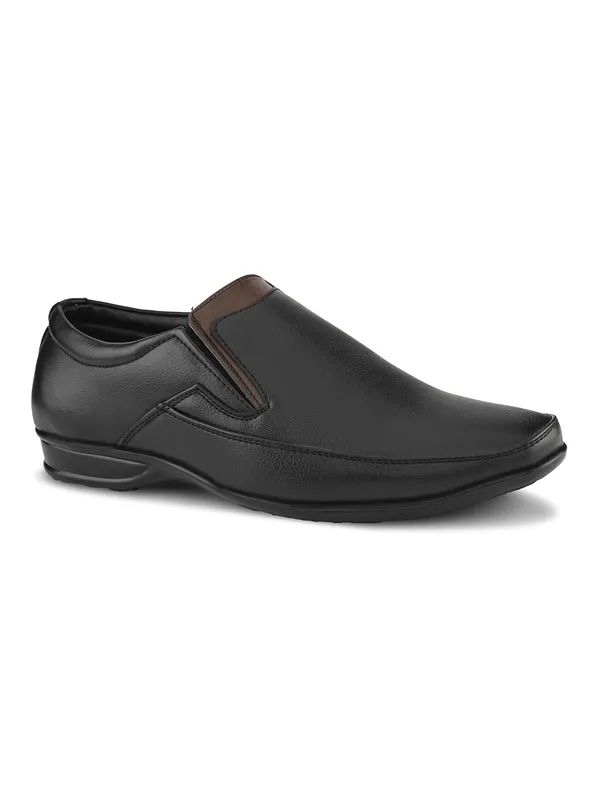 Black_Leather_Formal_Slip-On_Shoes_For_Men