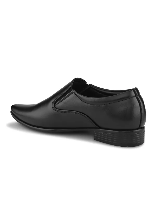 Black_Faux_Leather_Formal_Slip-On_Shoes_For_Men