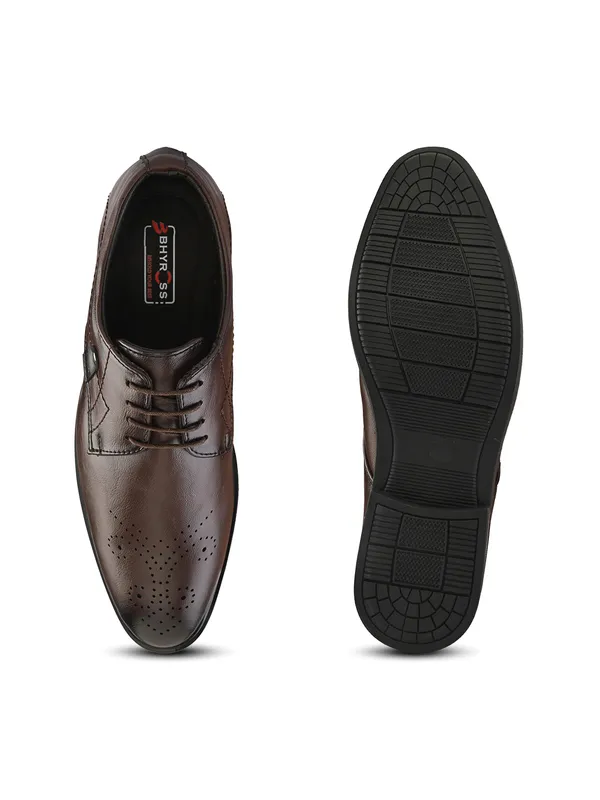 Brown_Leather_Perforated_Toe_Cap_Formal_Derby_Shoes_For_Men