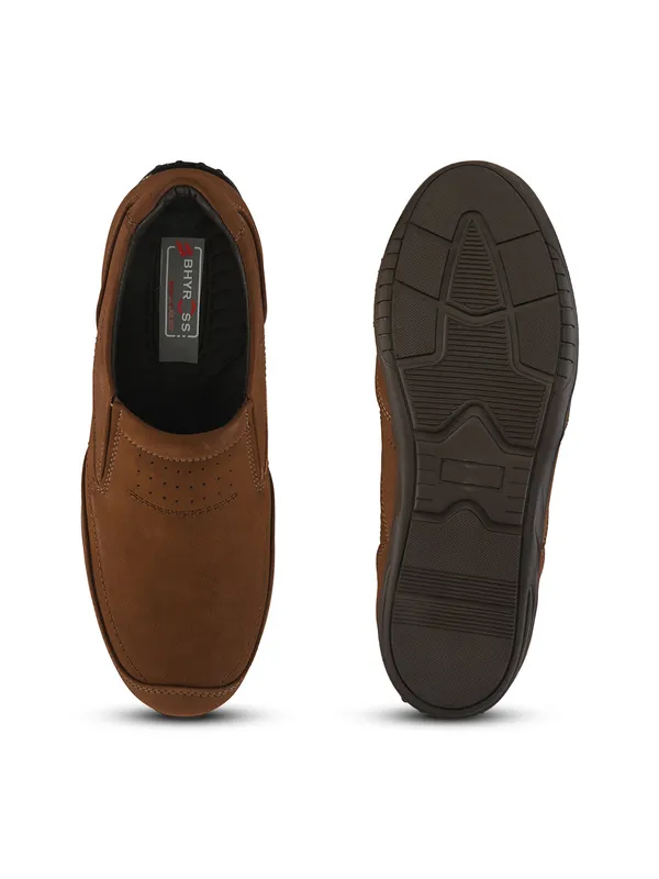 Brown_Leather_Slip-On_Casual_Shoes_For_Men