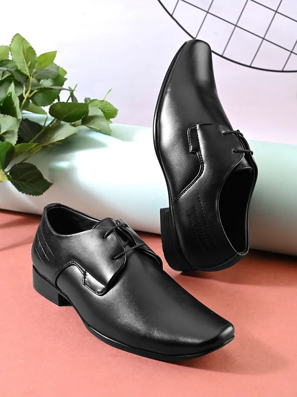 Black_Leather_Buckle_Closure_Formal_Shoes_For_Men