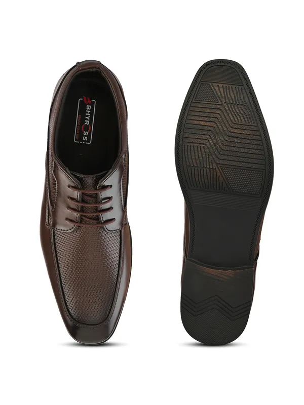 Brown_Textured_Leather_Formal_Lace-Up_Derby_Shoes_For_Men